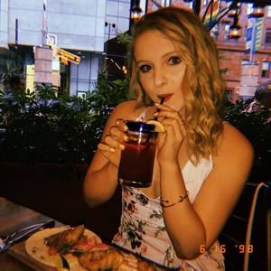 Meet your Posher, Katherine